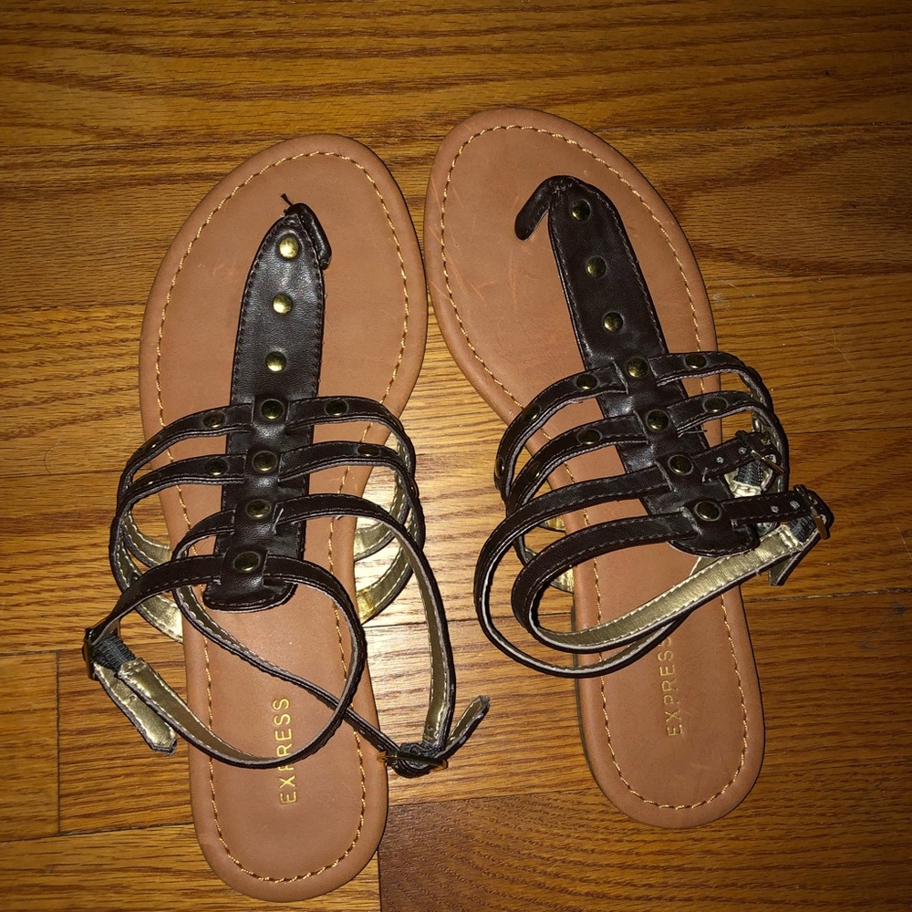 NEW Express sandals size 7